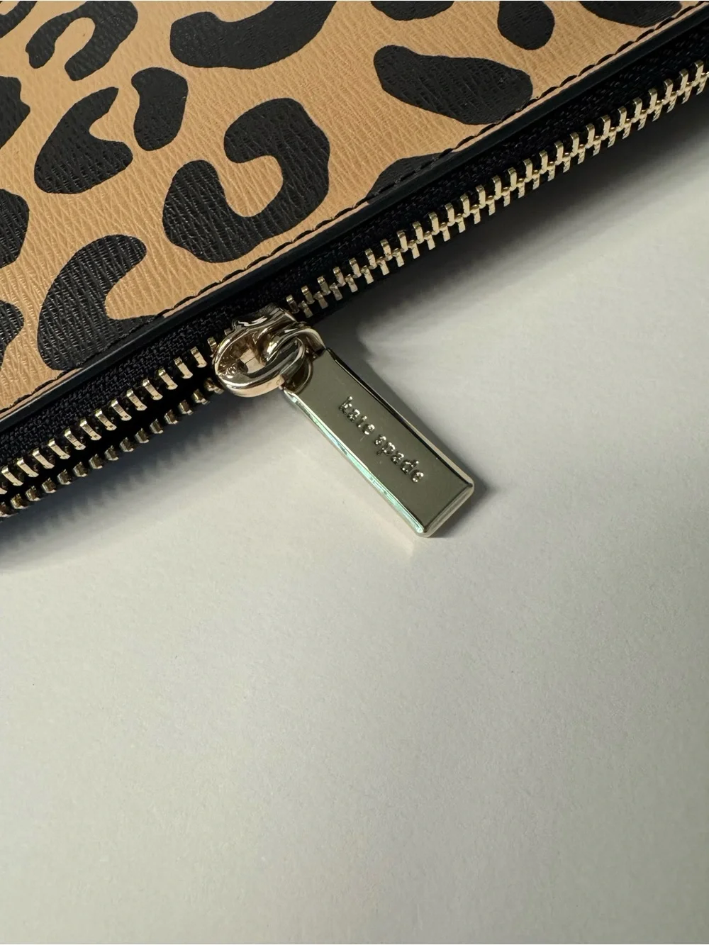 Kate Spade Leopard Laptop Case with Zipper